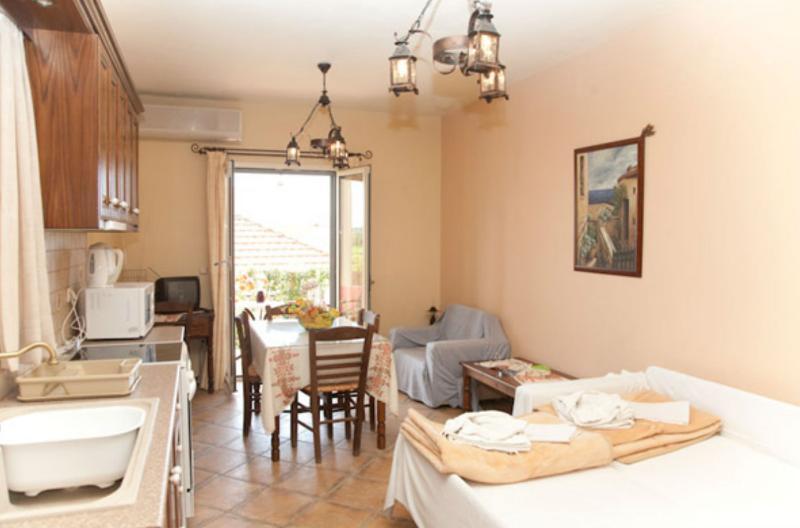Liocharis Apartments Lurdáta Kültér fotó